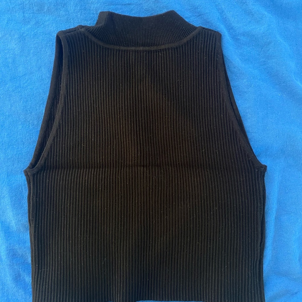 Crop top bundle - Picture 9 of 9